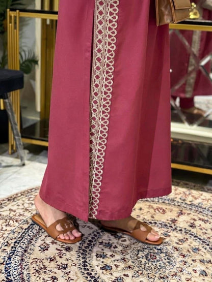 Umzay Premium Luxury Lawn 2PC Embroidered Unstitched Suit - DE-1025 (Maroon/Rose)